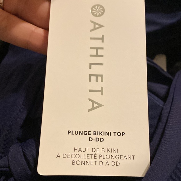 💙 ATHLETA D-DD Plunge Bikini Top // Dress Blue - Picture 9 of 11